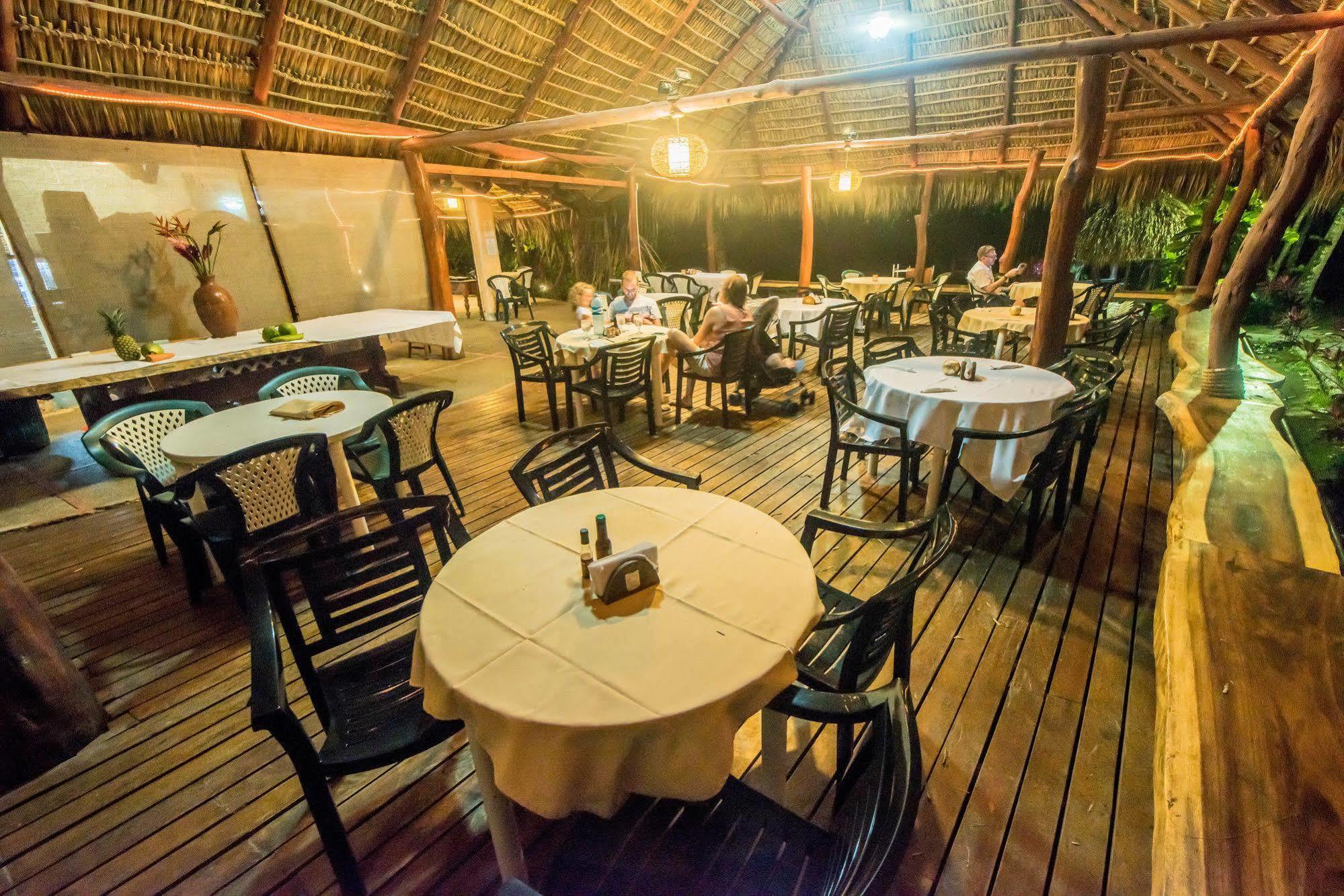 Karahe Beach Hotel Manuel Antonio Exterior photo