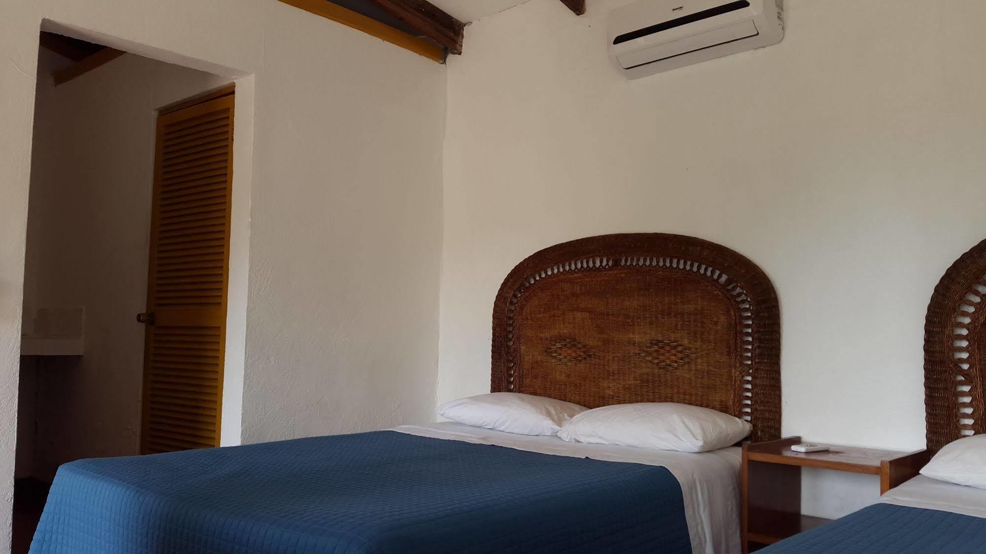 Karahe Beach Hotel Manuel Antonio Exterior photo