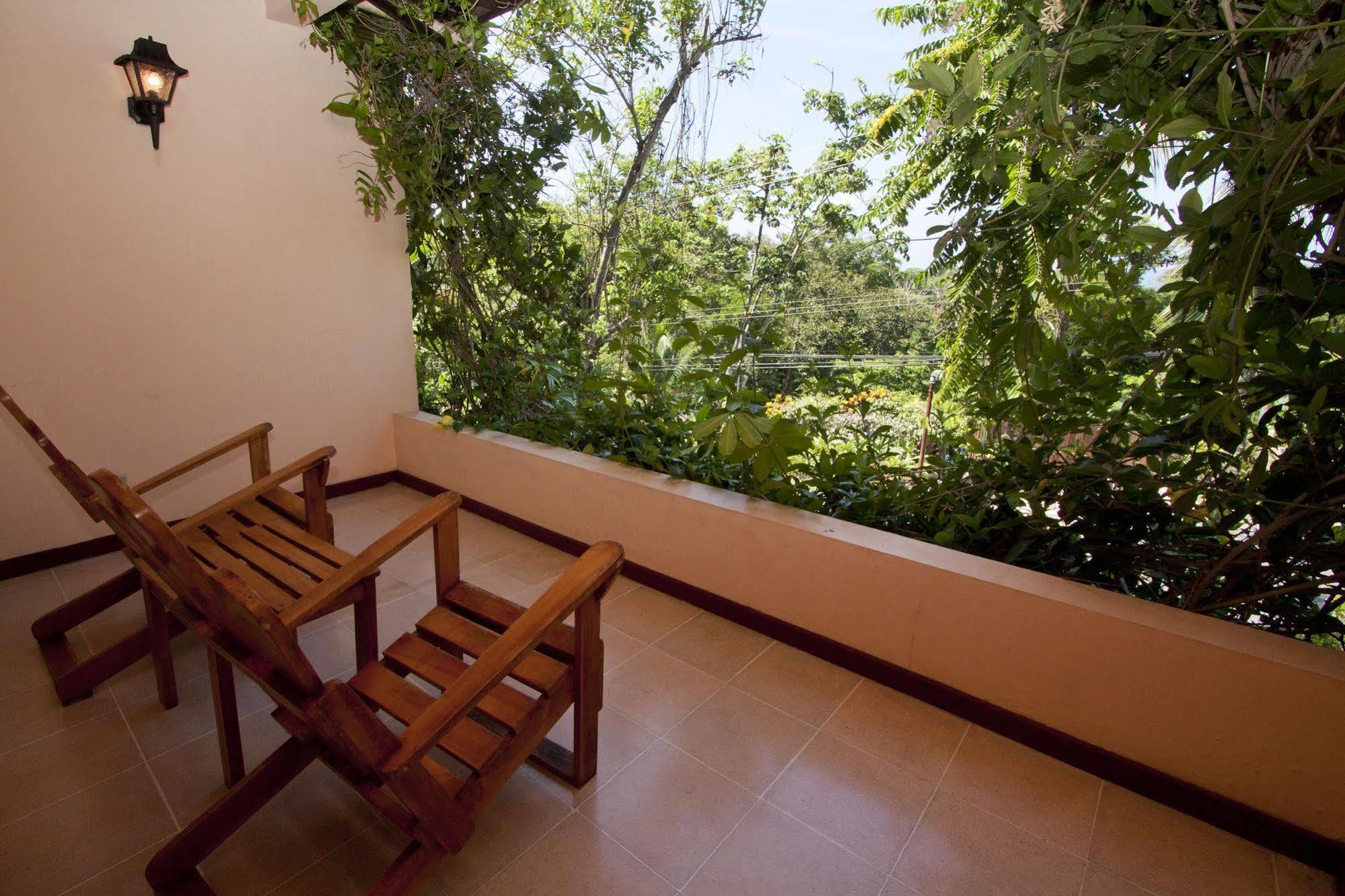 Karahe Beach Hotel Manuel Antonio Exterior photo